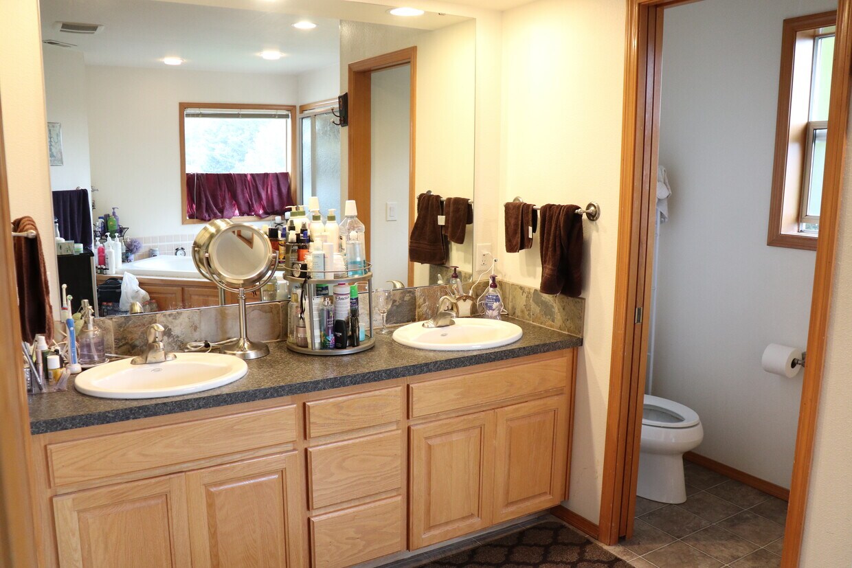 Foto principal - 17301 SE Fisher Dr
