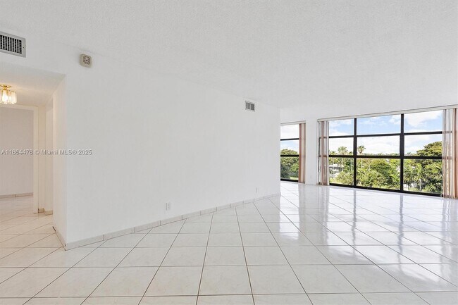 Foto del edificio - 600 Parkview Dr