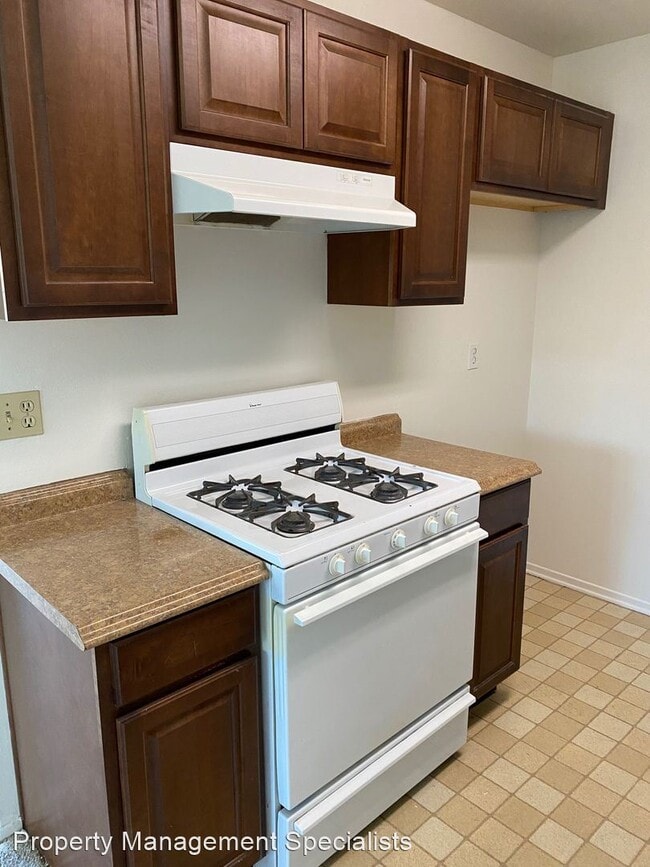 Building Photo - 1 br, 1 bath House - 2631 Phipps Avenue #D