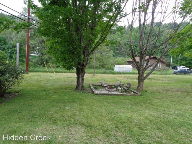 Building Photo - 686 Clint Norris Rd