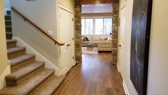 Building Photo - 20118 Stonegate Dr