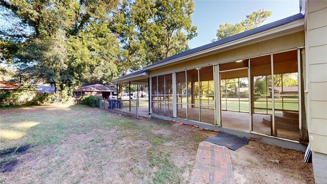 Building Photo - 3881 Gober Rd