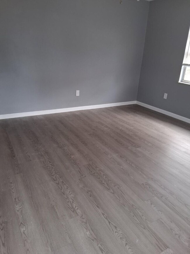 Building Photo - Northside Rental Home!