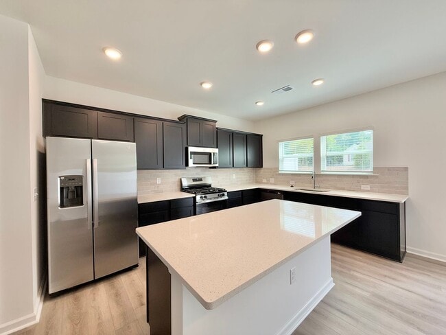 Building Photo - New Construction 3BD, 2.5BA Durham Townhom...