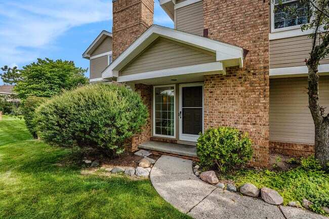 Building Photo - 6642 Andiron Ct