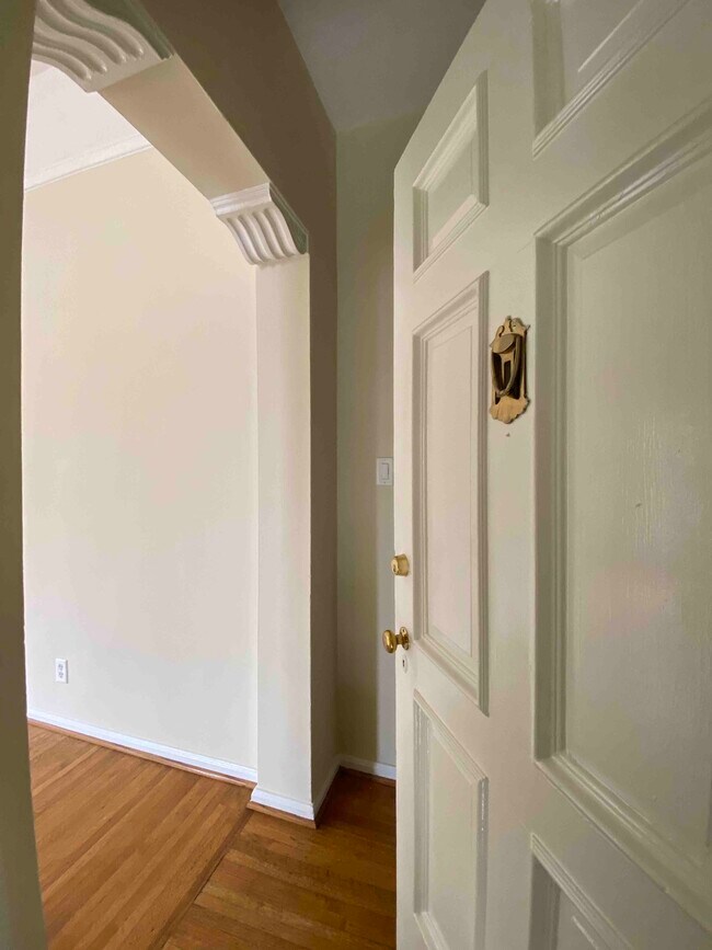 Foto del edificio - 1220 S La Jolla Ave