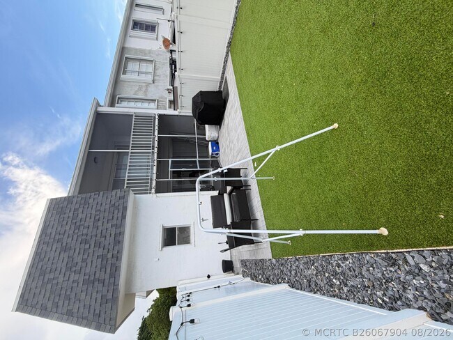 Foto del edificio - 6796 SW 40th St
