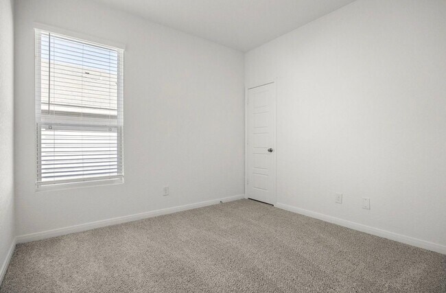 Foto del edificio - 5411 Devils Gate