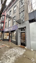 Building Photo - 612 Warren St