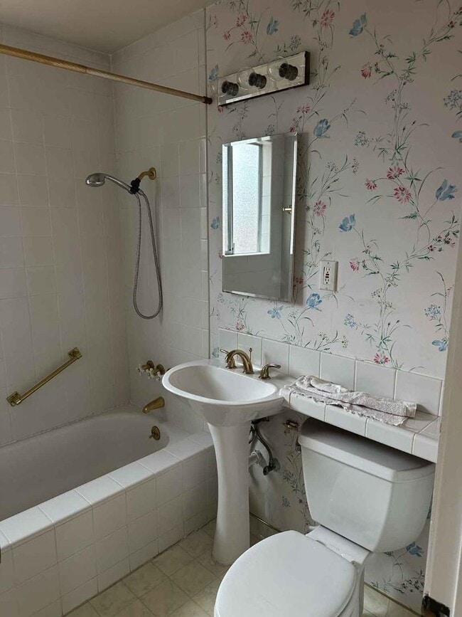 Foto del edificio - 2797 Massachusetts Ave