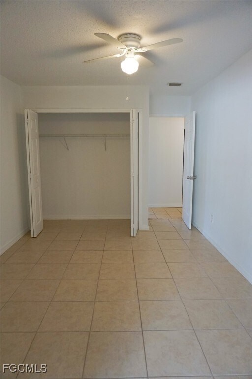 Foto del edificio - 6004 Deming Ave