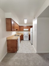 Building Photo - 600 Reusens Rd