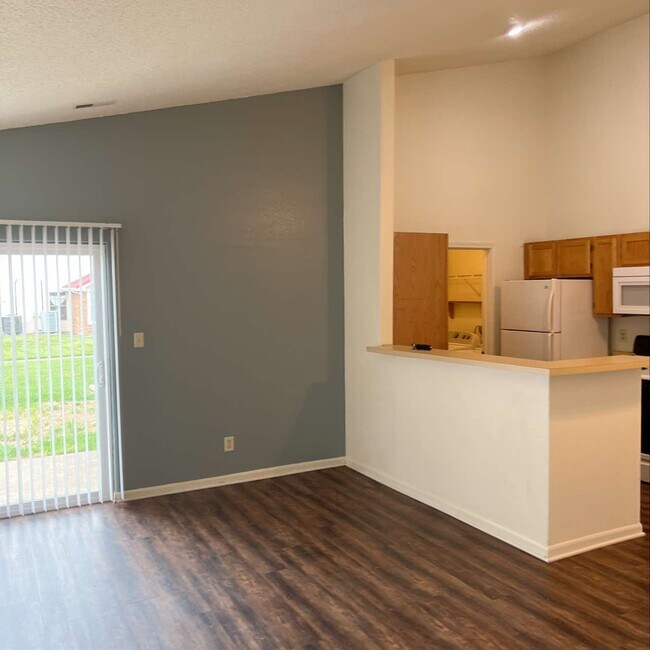Building Photo - 112 SE 1161