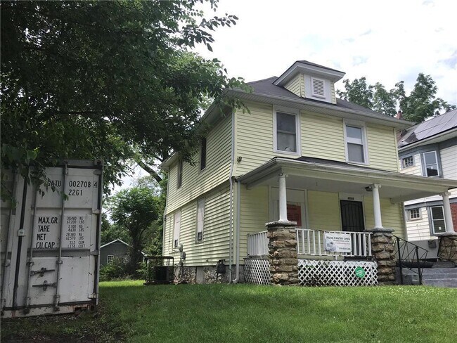 Foto del edificio - 3536 Highland Ave