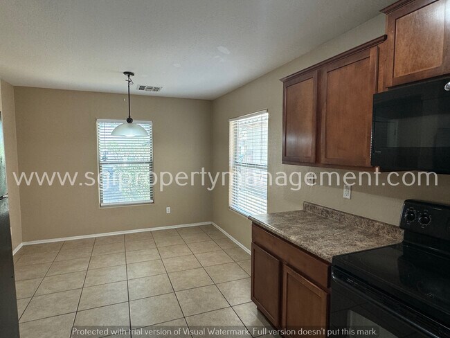 Building Photo - Clean property in Maricopa ready to rent