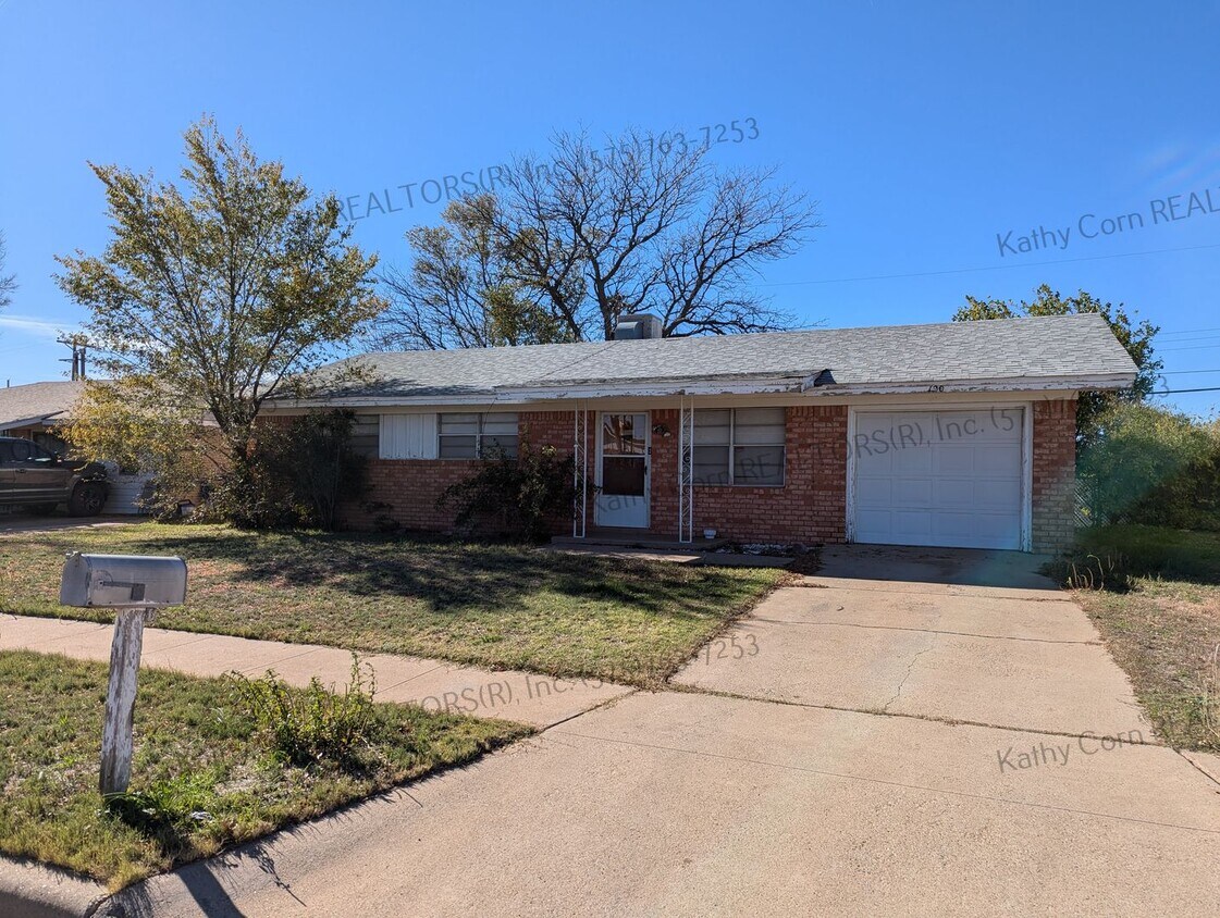 Primary Photo - 3 Bedroom Home For Rent