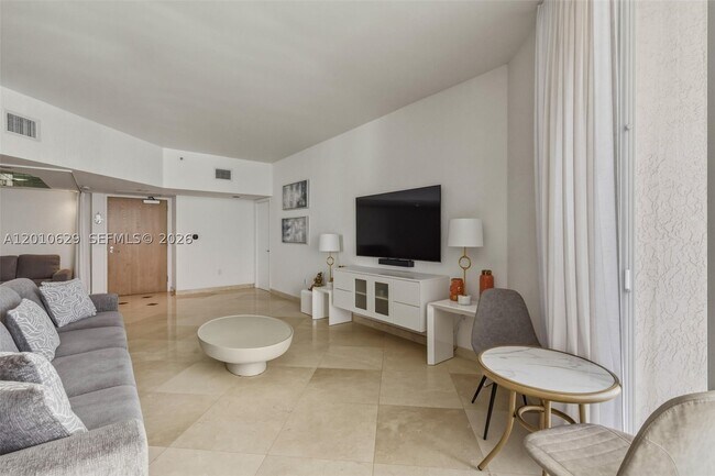 Foto del edificio - 16445 Collins Ave