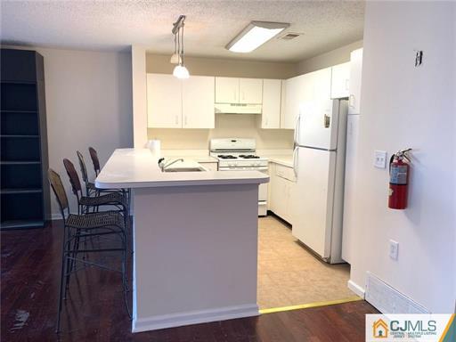 Primary Photo - 622 Edpas Rd