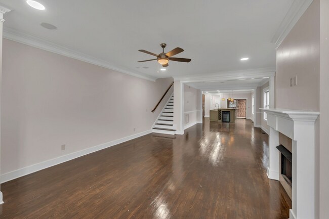Foto del edificio - 1702B 15th Ave S