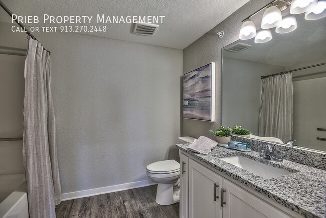 Building Photo - 22088 W 123rd Ln