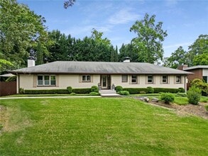 Building Photo - 994 Citadel Dr NE