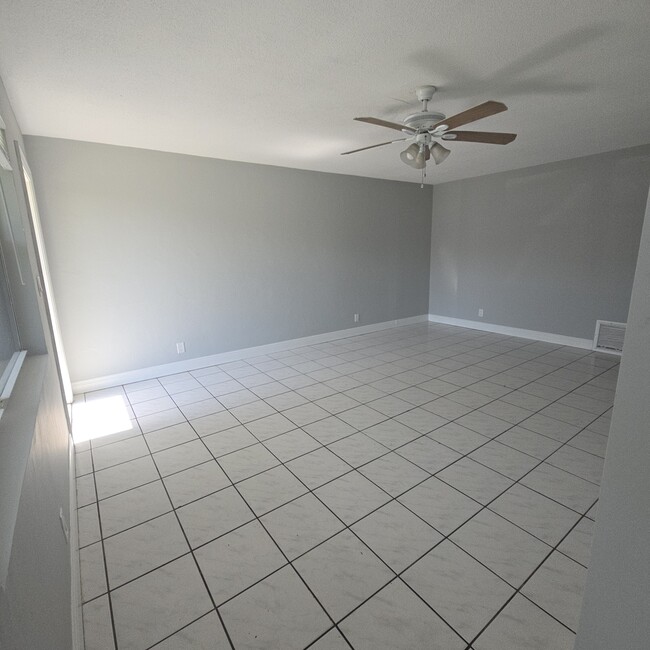 living - 5921 NE 18th Ave