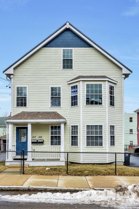 Foto del edificio - 157 Fuller St