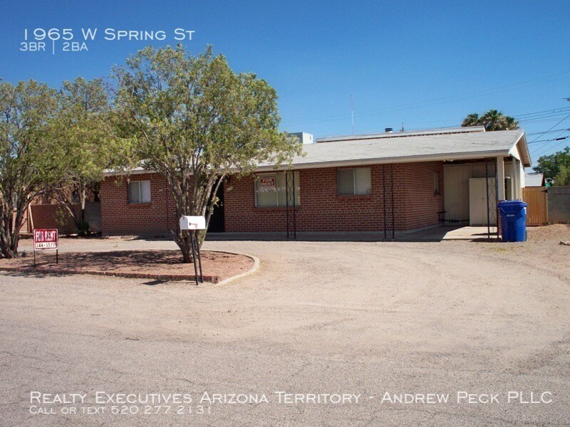 Primary Photo - Grant & Silverbell Rd 3/1.5 with A/C