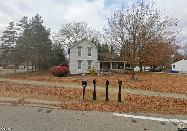 Building Photo - 260 Lochaven Rd
