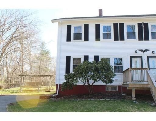Primary Photo - 415 W Elm St