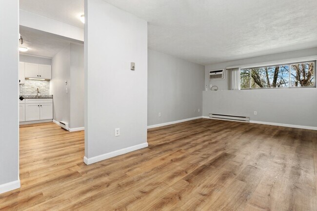 Foto del edificio - 11 Riverside Ave