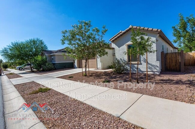 Building Photo - 21096 E Arroyo Verde Dr