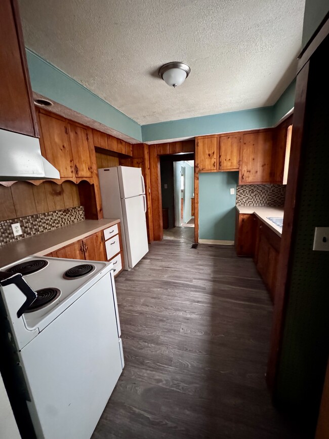 Building Photo - 918 Eureka St