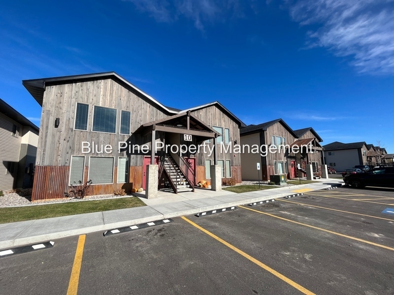 Primary Photo - 280 East Lorene Street