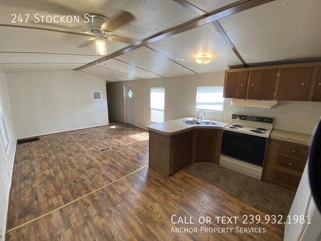 Building Photo - 247 Stockton St