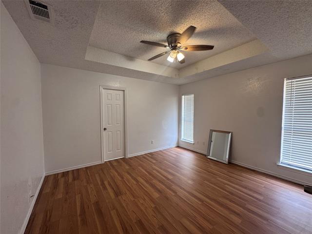 Building Photo - 3648 Country Club Dr W