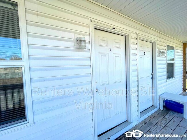 Foto del edificio - 2231 E Washington St