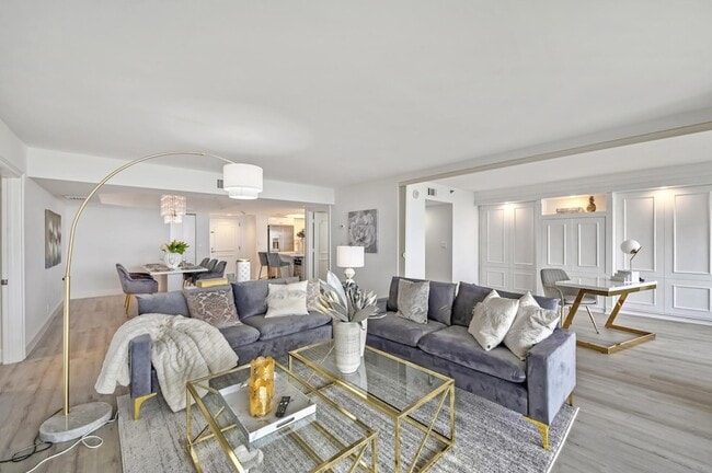 Building Photo - 4101 N Ocean Blvd