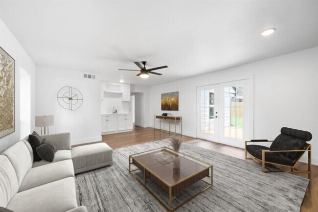 Building Photo - 10613 Willowisp Dr