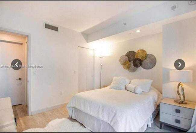 Photo - 55 SW 9th St Apartment