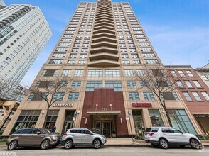 Building Photo - 200 N Jefferson St