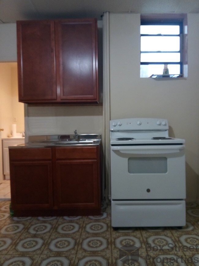 Building Photo - 510 Rockaway Ave