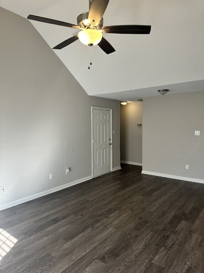 Foto del edificio - "Charming 3-Bedroom Home in Warner Robins, GA with 2 Full Bathrooms and 1280 Sq Ft"