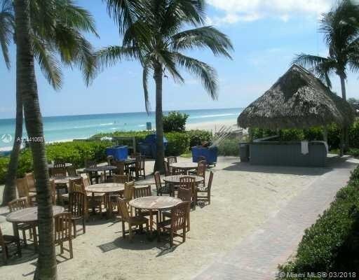 Building Photo - 16400 Collins Ave