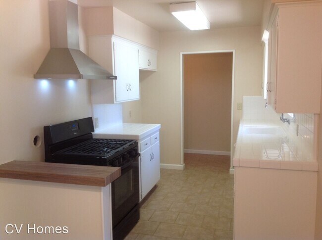 Foto del edificio - 3 br, 1 bath House - 705 11th St.