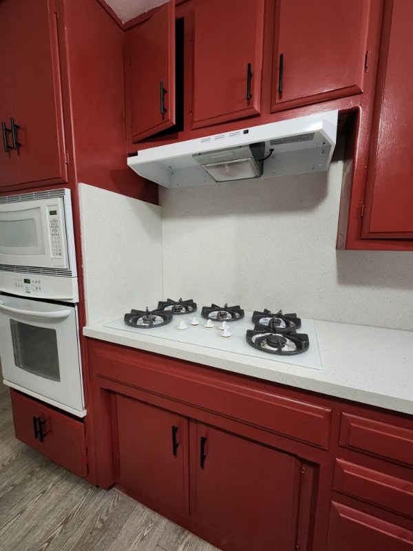 Foto del edificio - 8441 Skye Dr