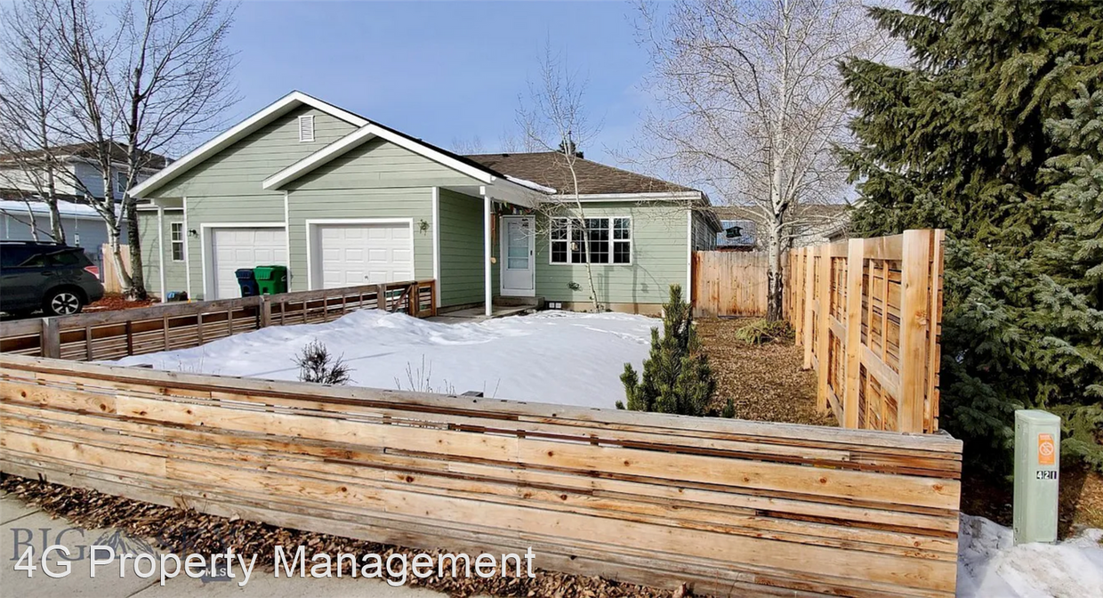 Primary Photo - 3 br, 1 bath House - 421 N. Hunters Way