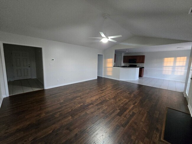 Foto del edificio - 5113 Trophy Ct