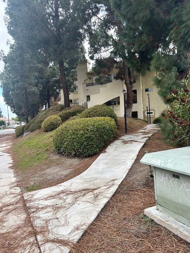 Foto del edificio - 795 Brookstone Rd