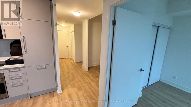 Building Photo - 56-1856 Andre de Grasse St
